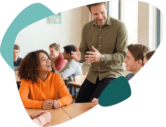Docent Geeft Instructie Aan Een Groep Leerlingen